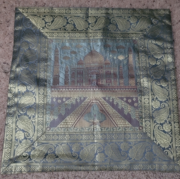 Throw Pillow Cases (6) - Picture 3 of 16